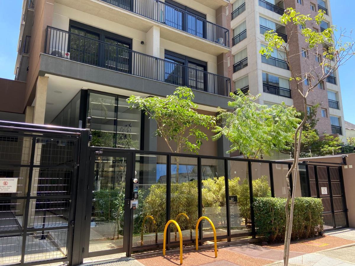 61 Movie Screen, Design New W/ Balcony *